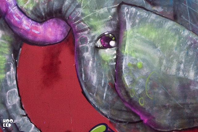 cernestos-elephant-murals-in-london-L-c5GoUo